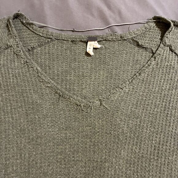 We The Free Long Sleeve Boho Waffle Knit Flowy Top Women's Large Green - Picture 3 of 9